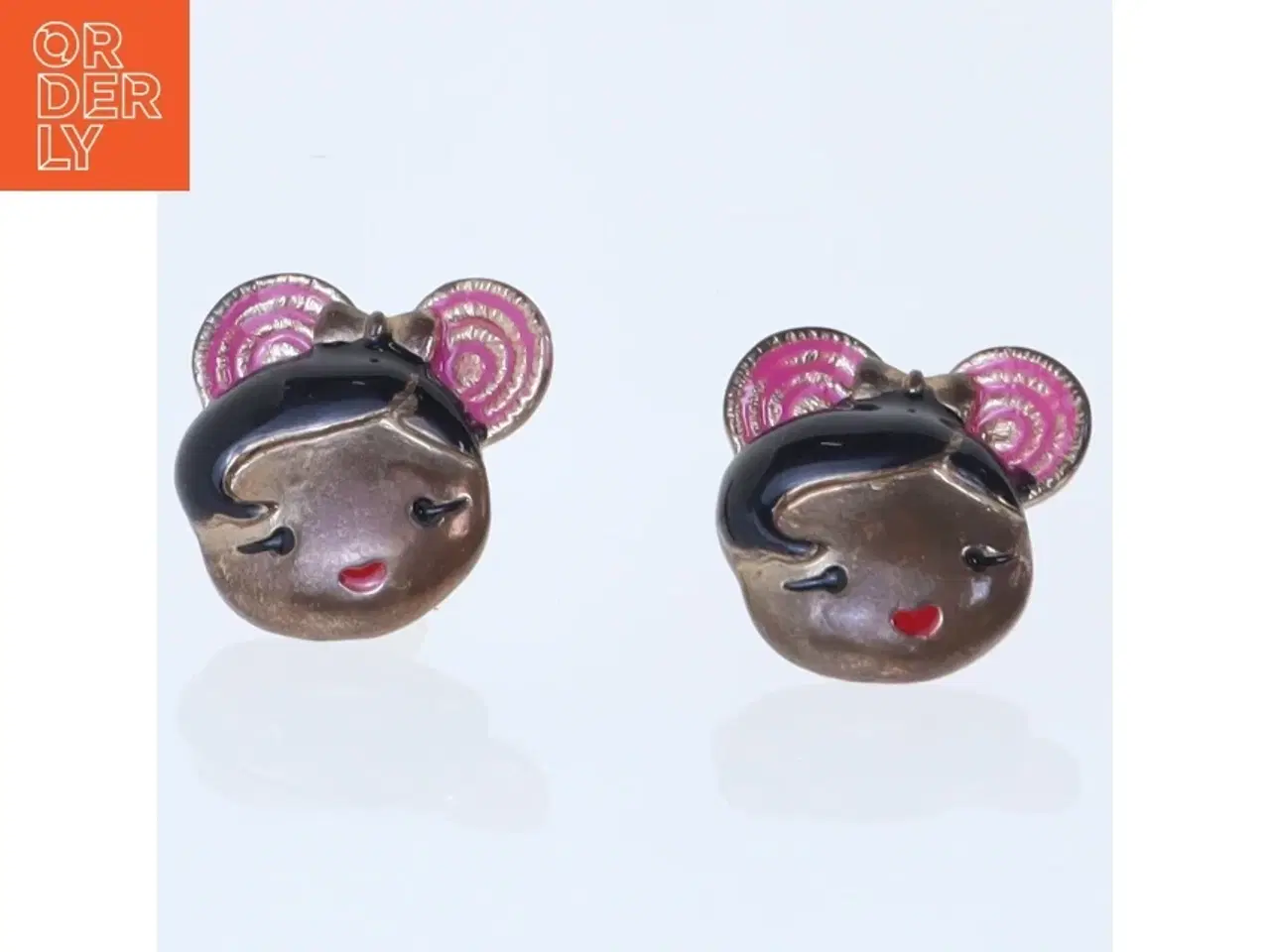 Billede 4 - Søde ørestikker med ansigt, brugte (str. 20 mm)