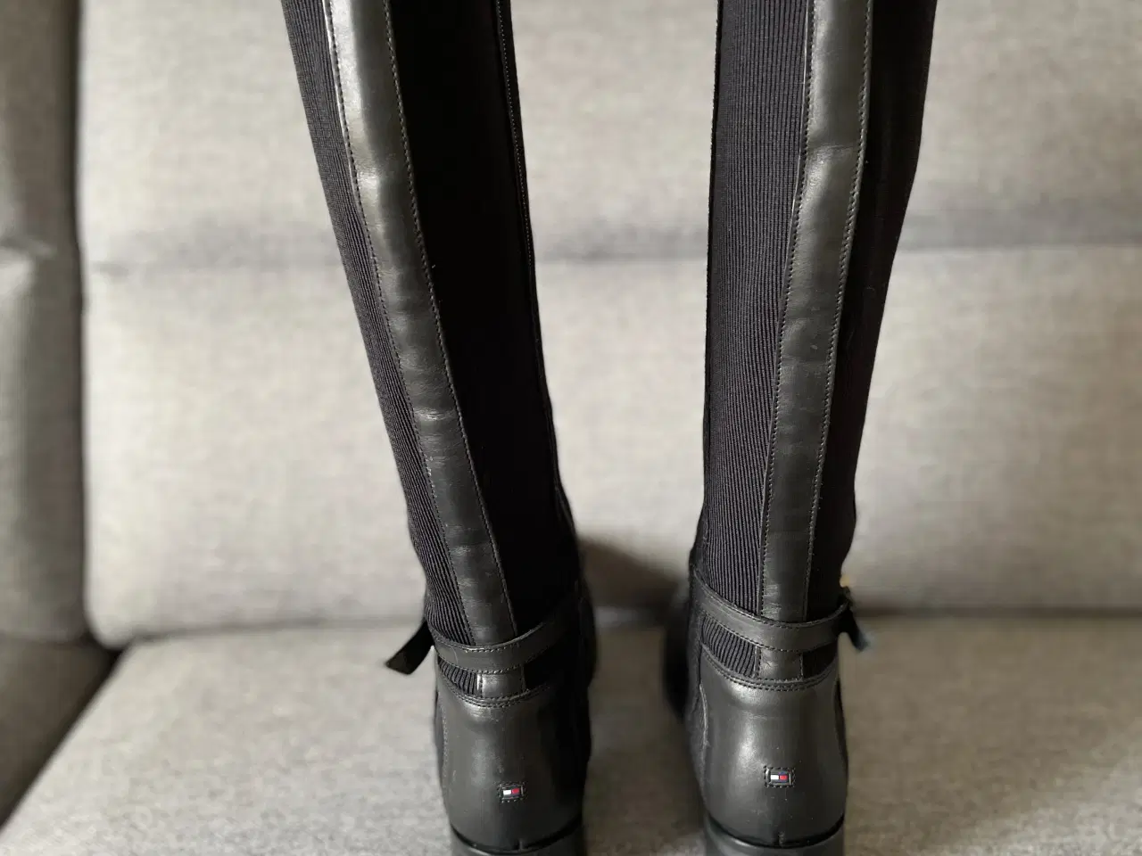Billede 4 - NEDSAT Tommy Hilfiger langskaftet støvle, str. 37