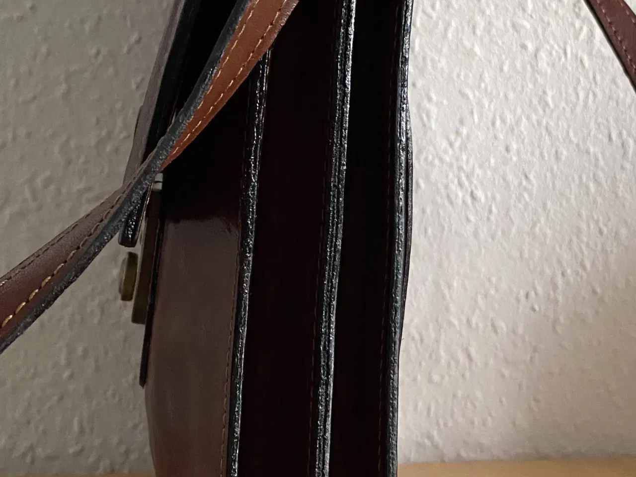 Billede 5 -  Brun vintage skuldertaske 