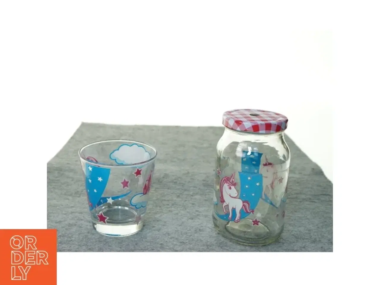Billede 1 - Små glas med enhjørninge (1 drikke glas + 1 til sugerør) fra Cerve (str. 9 x 9 cm 13 x 7 cm)
