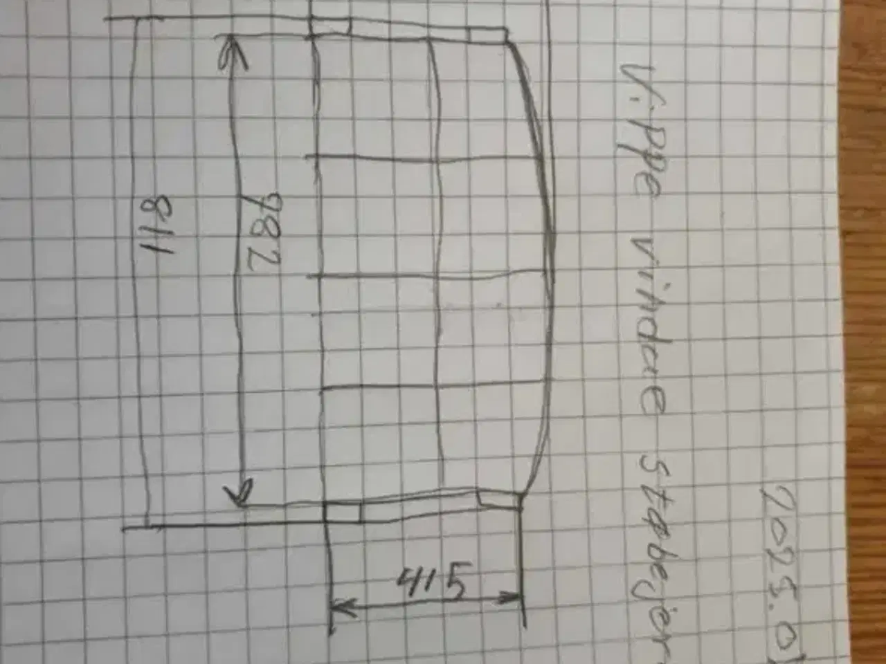 Billede 3 - Staldvindued i støbejern sælges