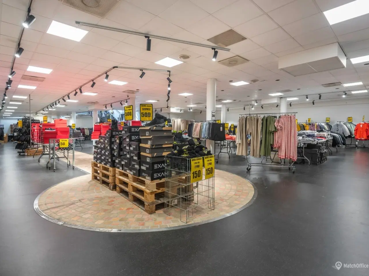 Billede 7 - Fantastisk lejemål i Roskildes absolutte centrum. placeret midt i gågaden og rummer et areal på hele 578 kvm.