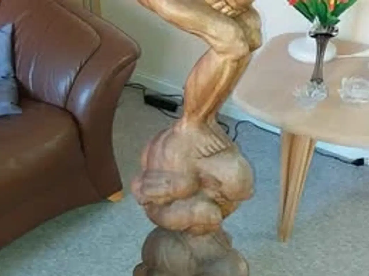 Billede 4 - Grædende Buddha. "3 mand høj". Højden er 101 cm.