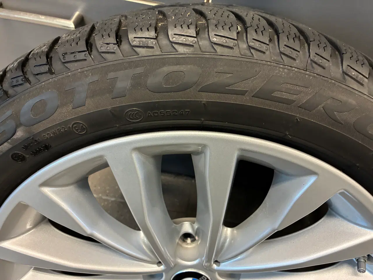 Billede 9 - Vinterhjul uden ridser, 18" til BMW G30 og G31