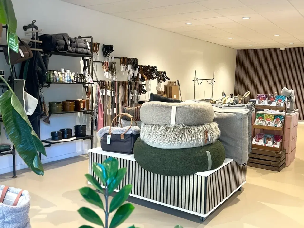 Billede 6 - Butikslokale midt på gågagden i Allerød til leje