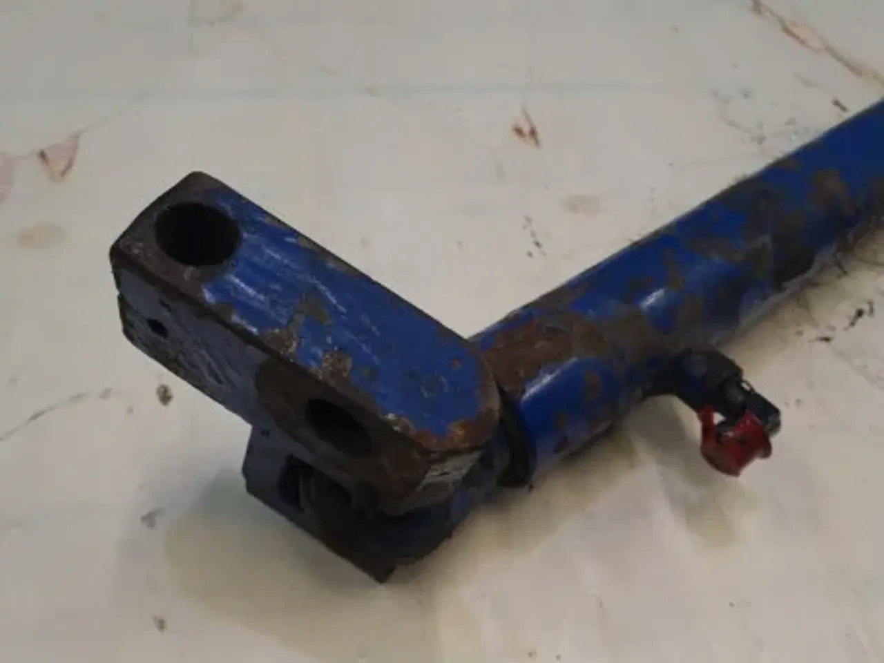 Billede 2 - Ford 6610 Hjælpcylinder D6NNB605B