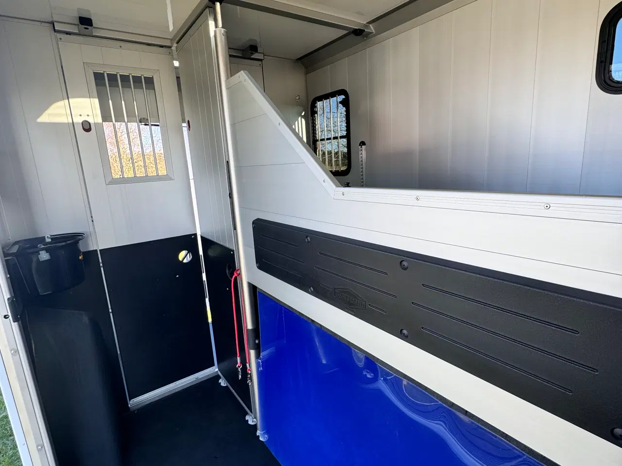 Billede 6 - NY Böckmann Compact Stall hestetransporter