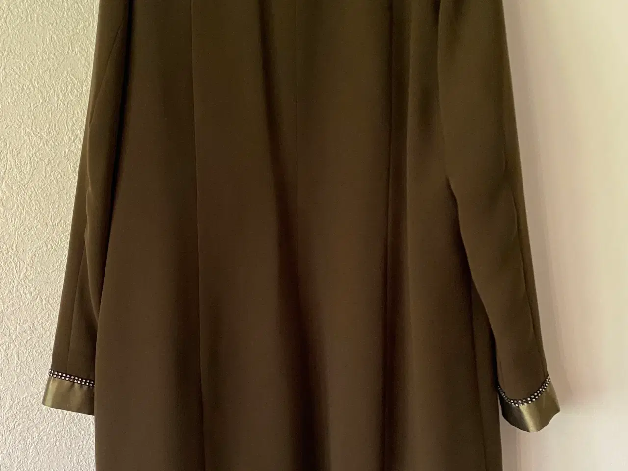 Billede 6 - Plus size sæt i blazer, top og bukser