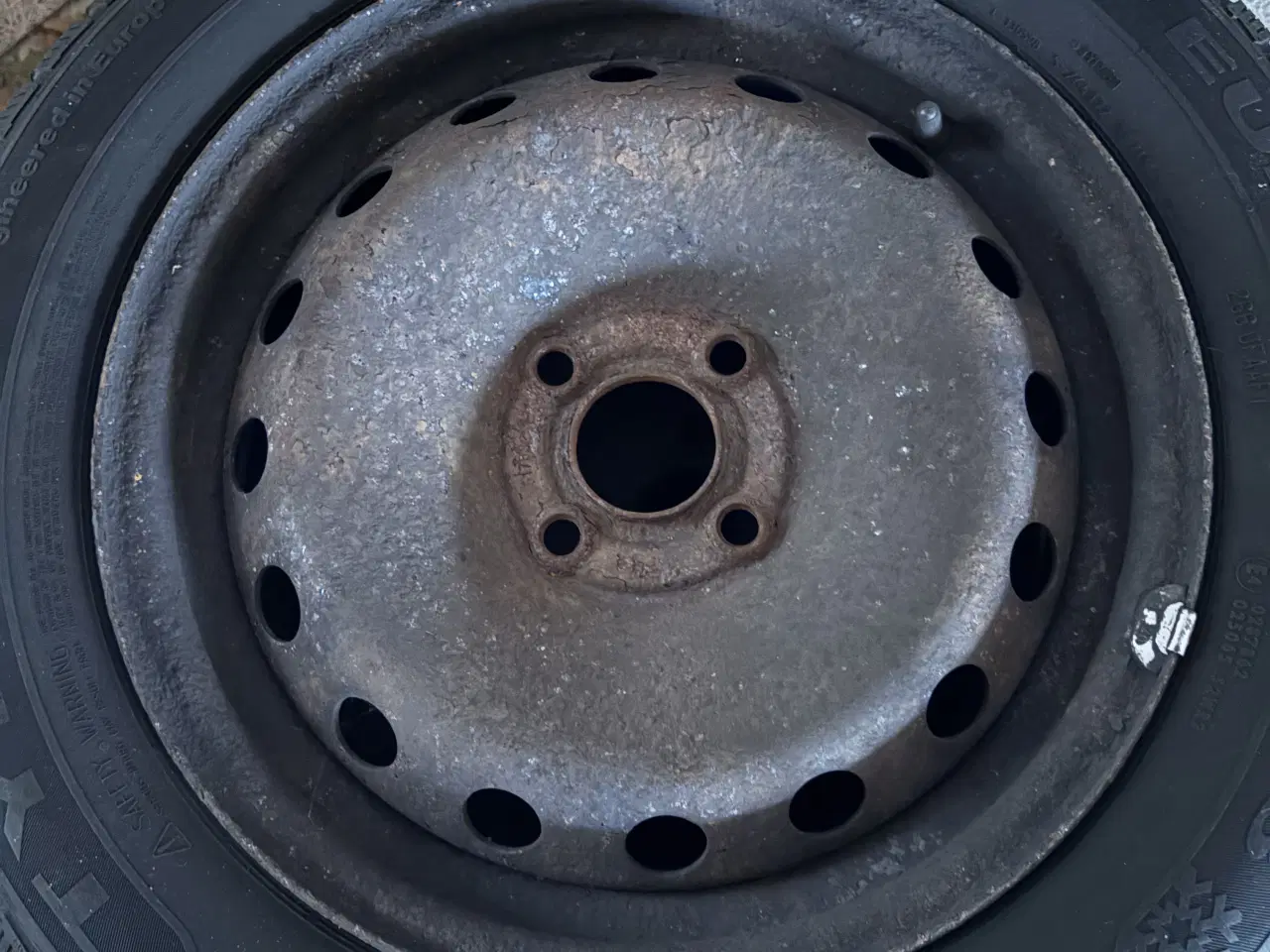 Billede 4 - Tyfoon vinterdæk 185/65 R15 T