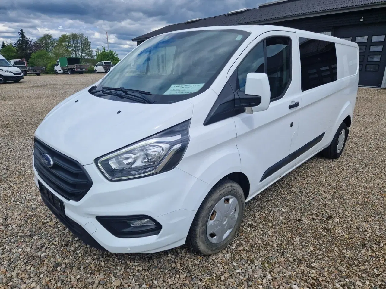 Billede 2 - Ford Transit Custom 300L 2,0 TDCi 130 Trend Mandskabsvogn