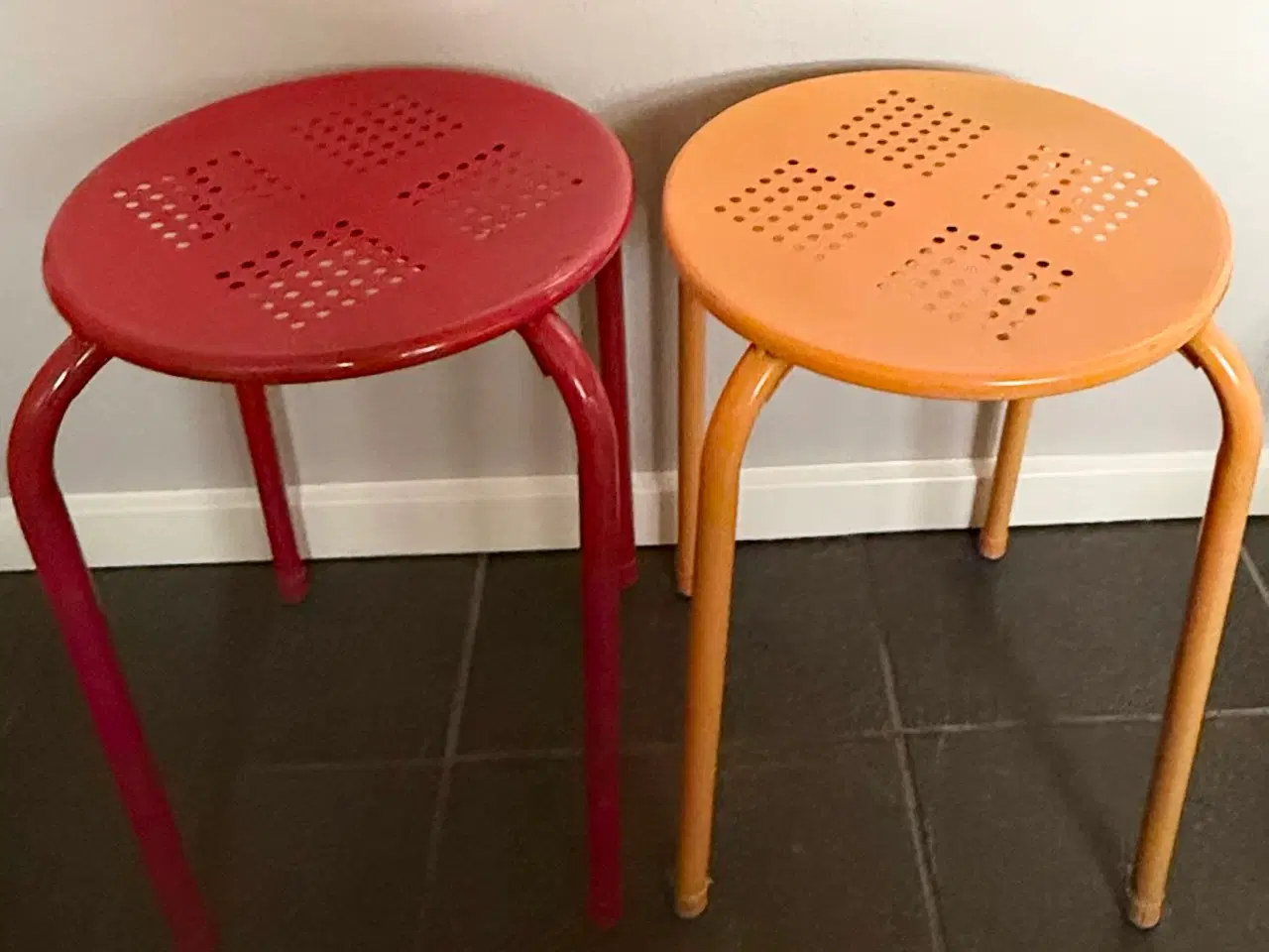 Billede 1 - Retro taburetter - 2 stk.