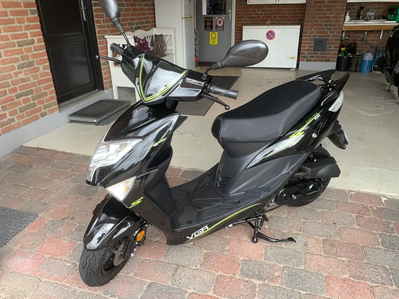 Billede 1 - Vga Explora 30. 2021