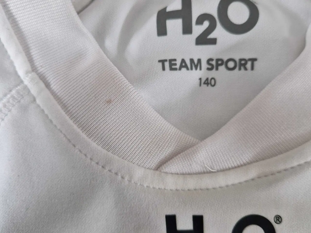 Billede 3 - H2O T-shirt str 140