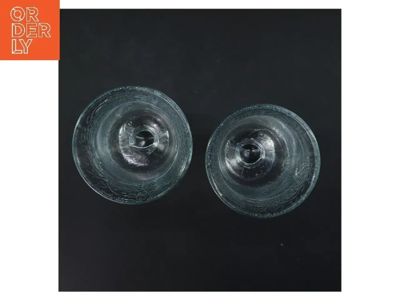 Billede 2 - 2 dekorative glasvaser (str. 2 stk Ø 10,5 cm længde 21 cm)