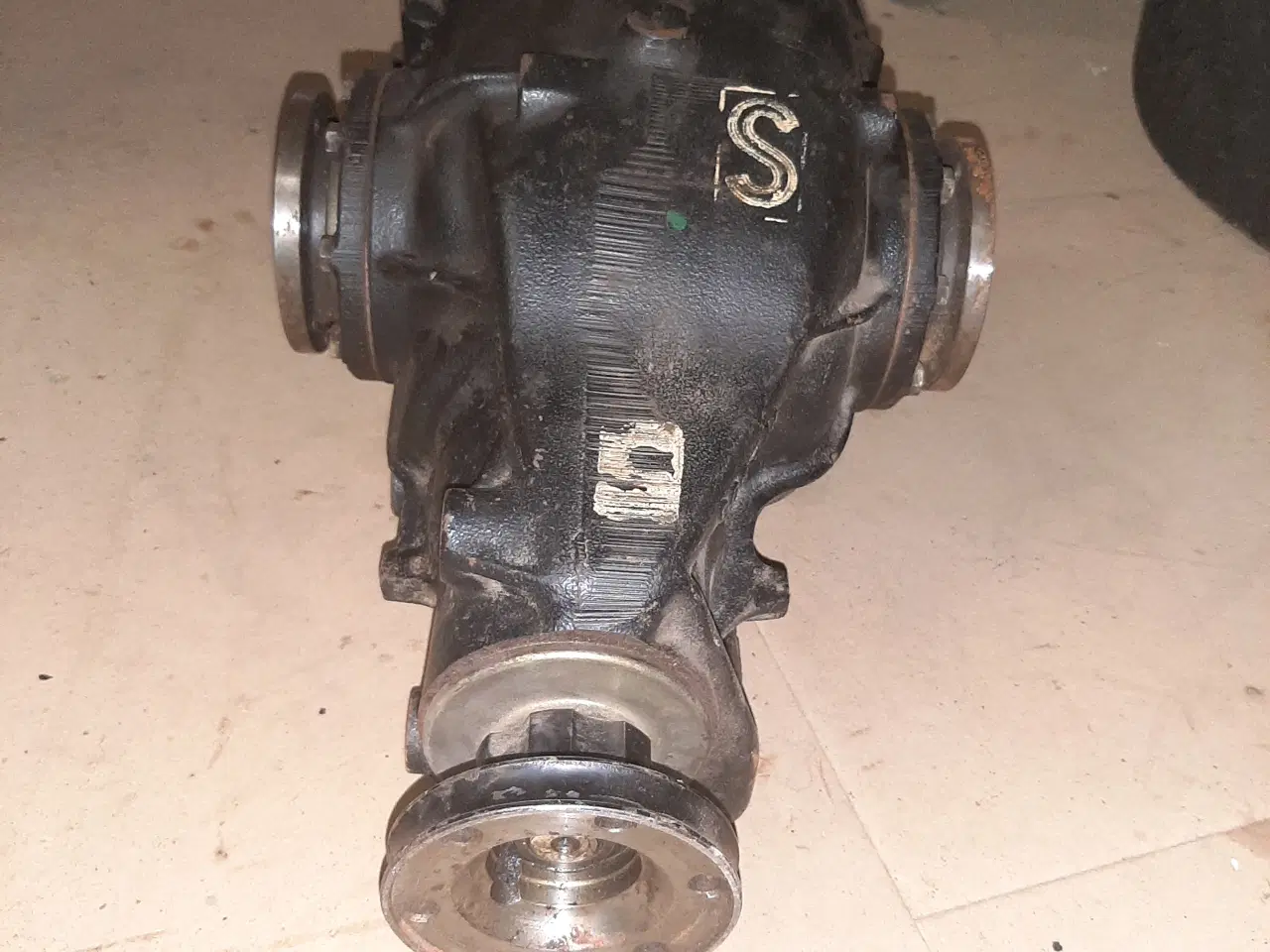 Billede 1 - Bmw e34 m5 bagtøj