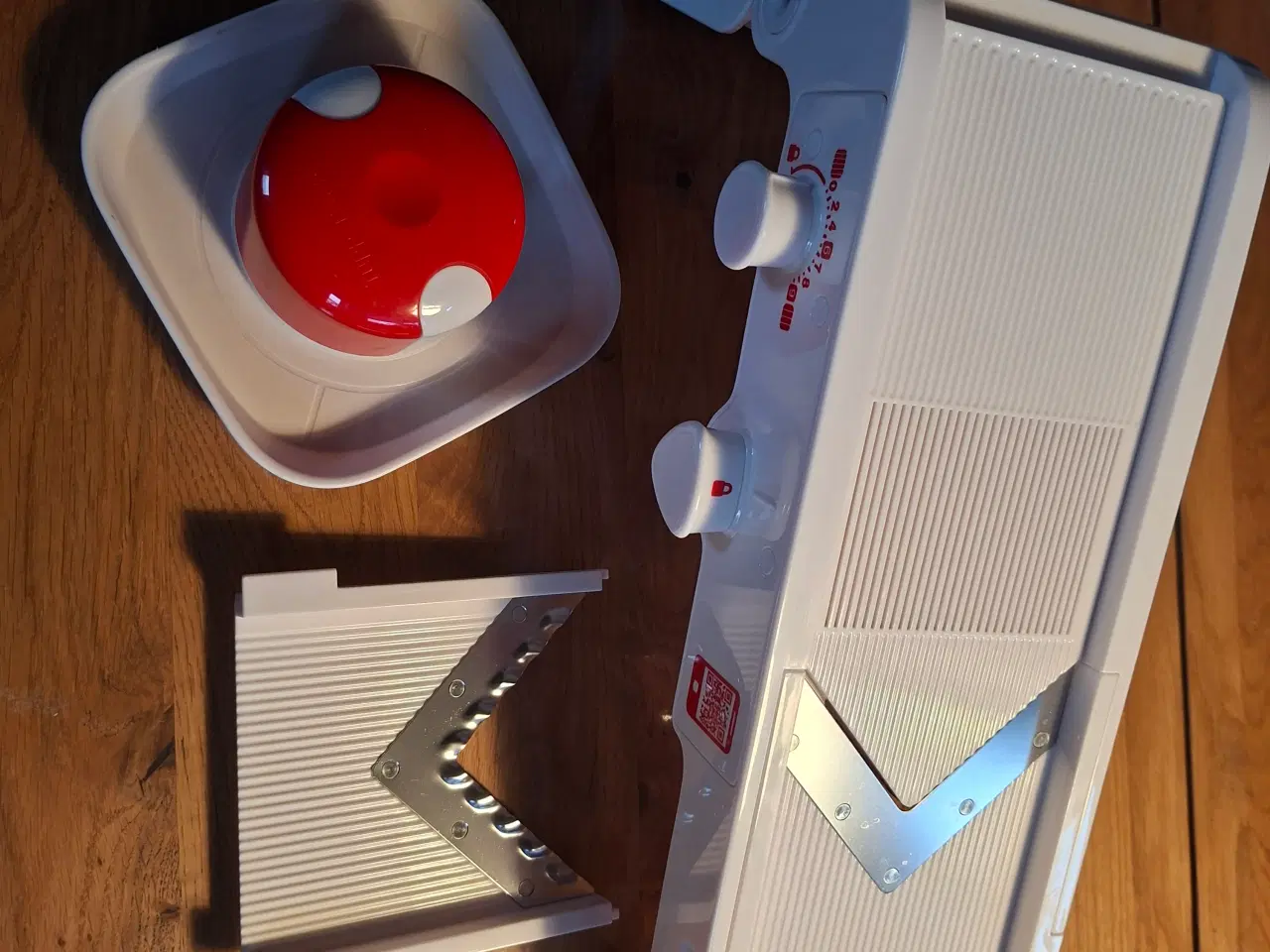 Billede 5 - Tupperware MandoChef mandolinjern 