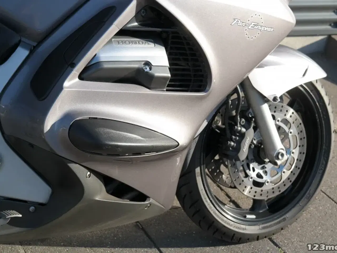 Billede 11 - Honda ST 1300 Pan European MC-SYD       BYTTER GERNE