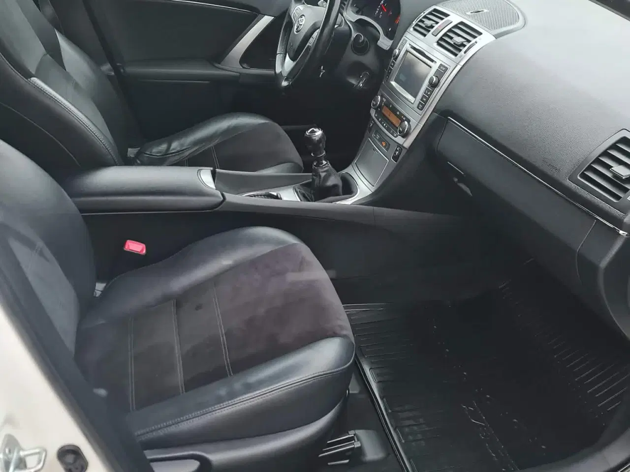 Billede 11 - Toyota avensis D4D