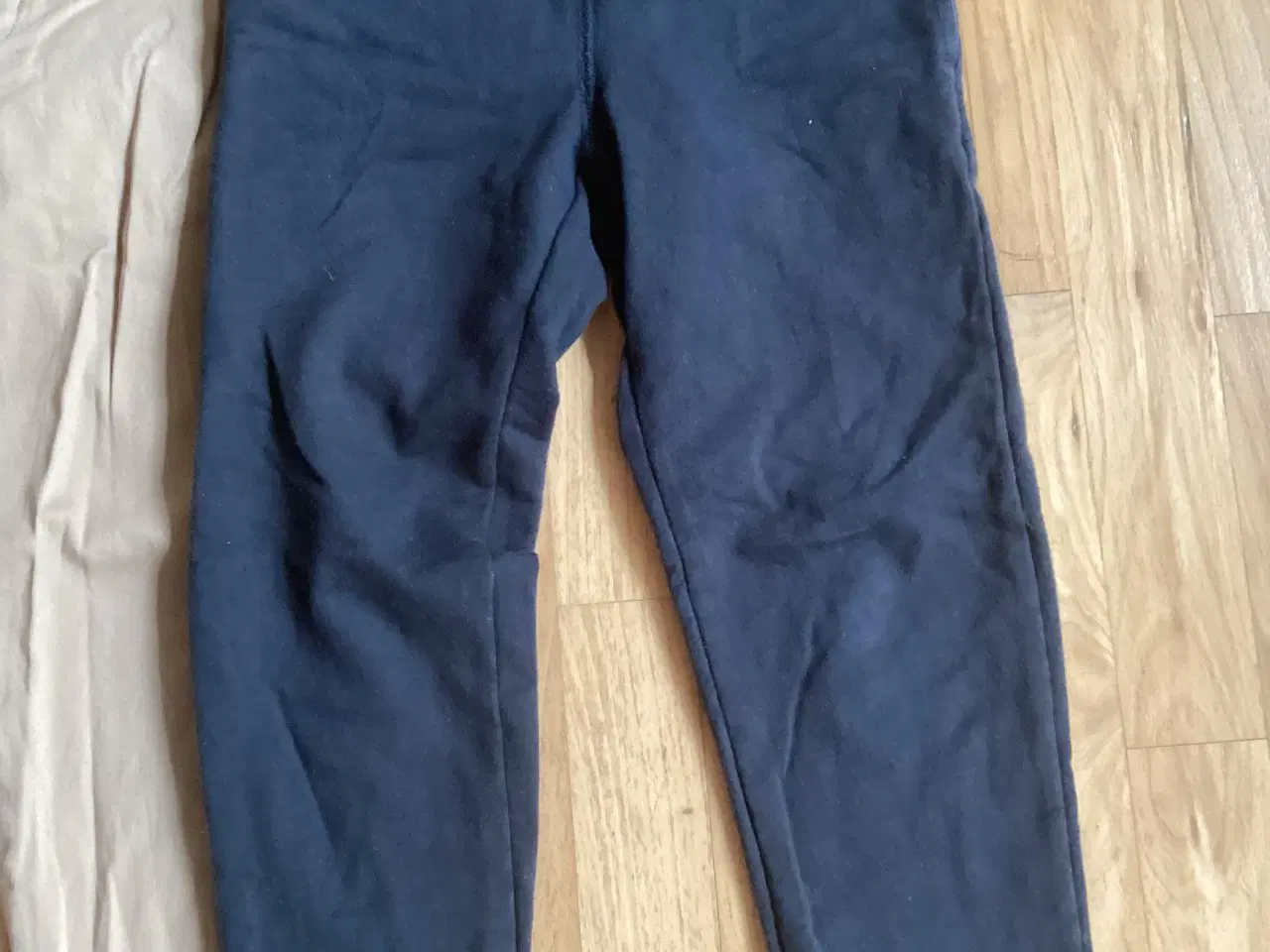 Billede 5 - Bukse pakke str. 122