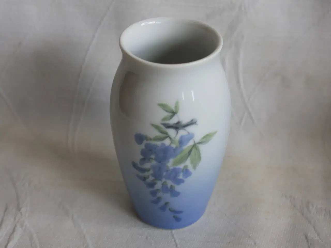 Billede 6 - Vase med blåregn, Bing og Grøndahl