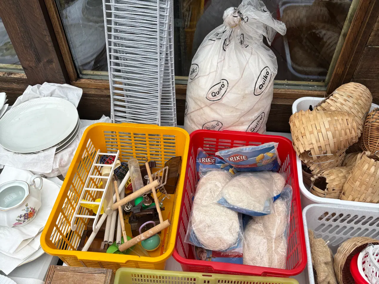 Billede 3 - En masse tilbehør til fugle sælges 