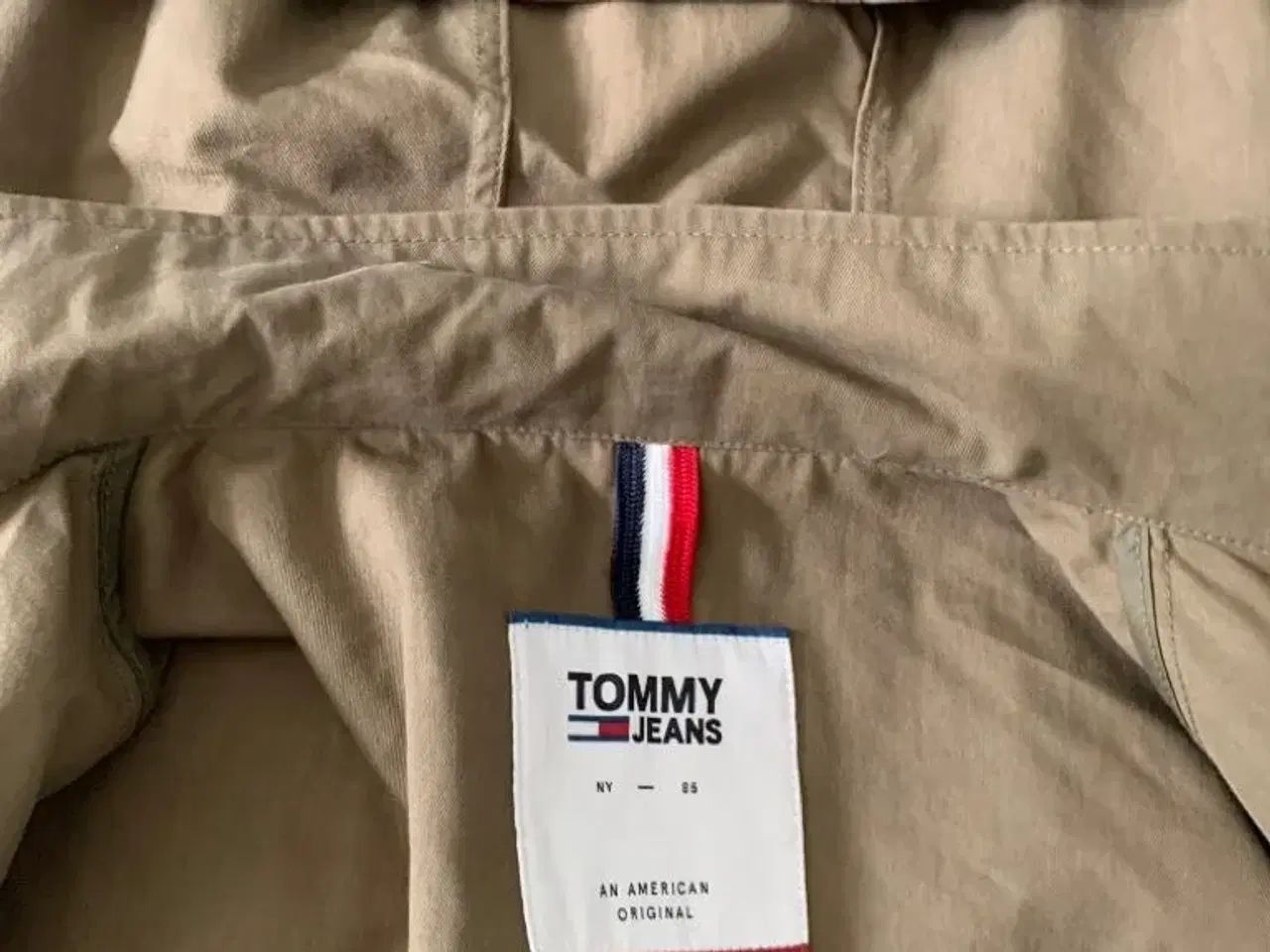Billede 4 - Tommy Jeans sommer jakke