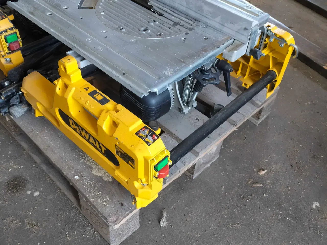 Billede 3 - Dewalt kap/geringsav 