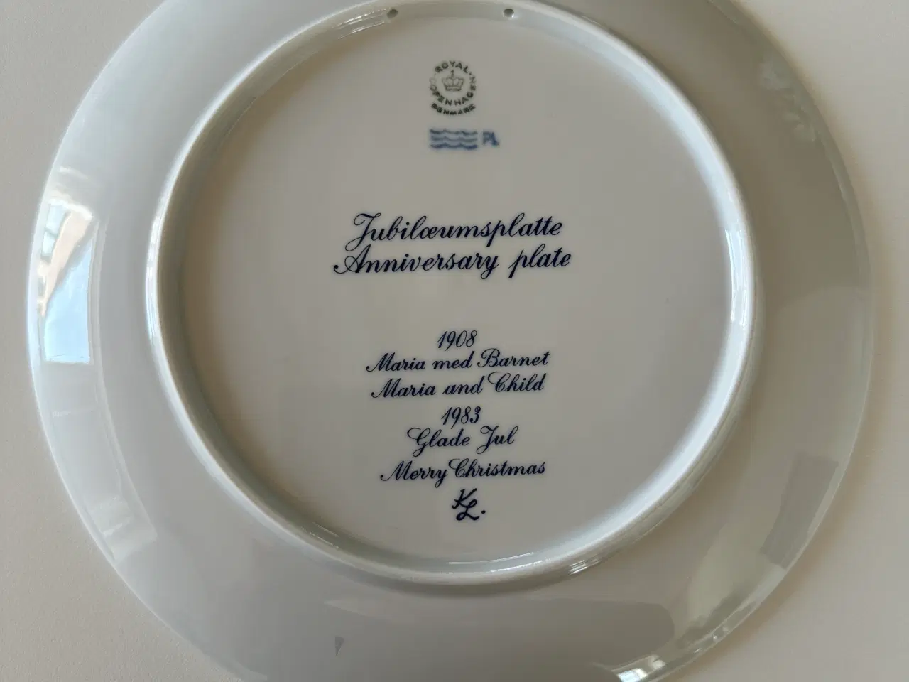 Billede 2 - Stor jubilæums juleplatte Royal Copenhagen 