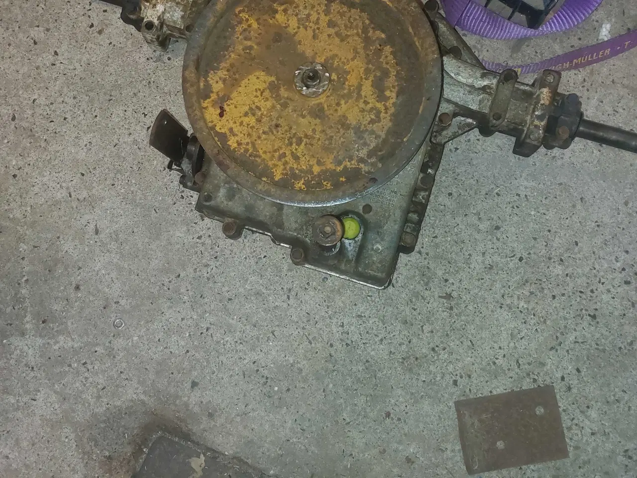 Billede 1 - Bagtøj havetraktor 