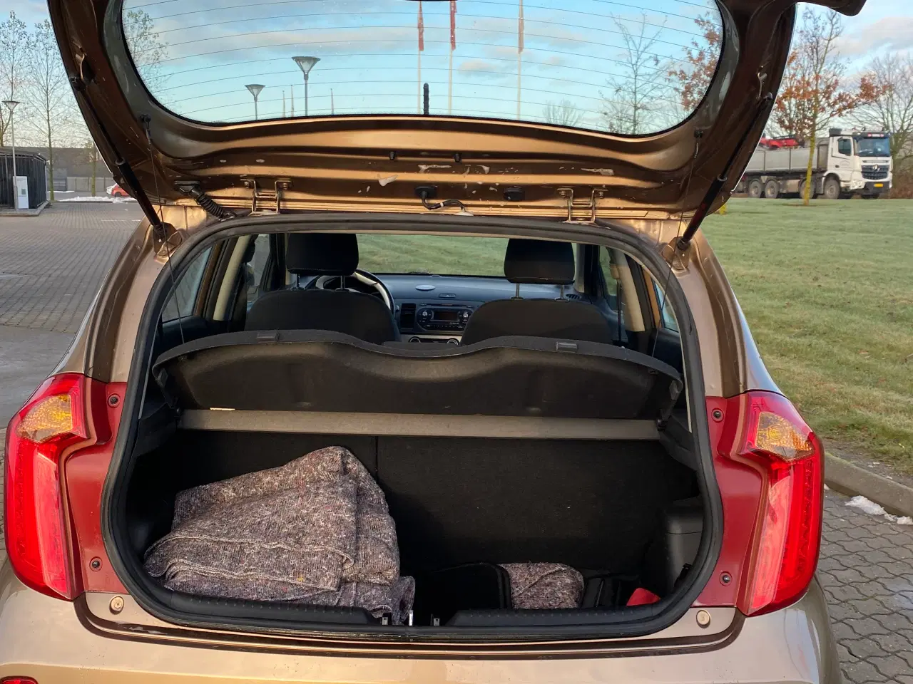 Billede 9 - Velholdt Kia Picanto 2013 – kun 62.000 km, nysynet