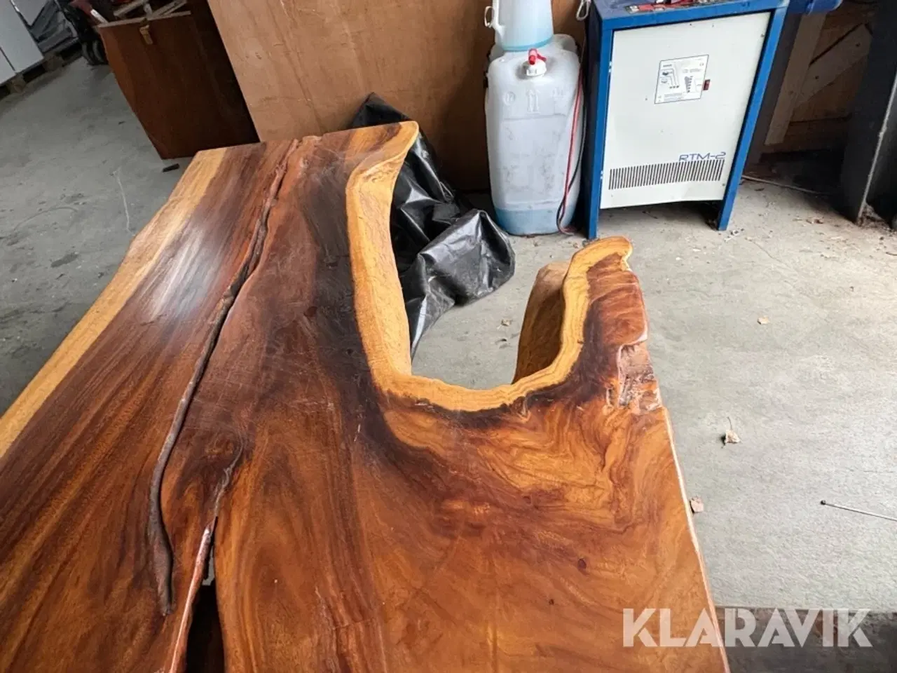 Billede 10 - Plankebordplade akacie lakeret 1 hel planke