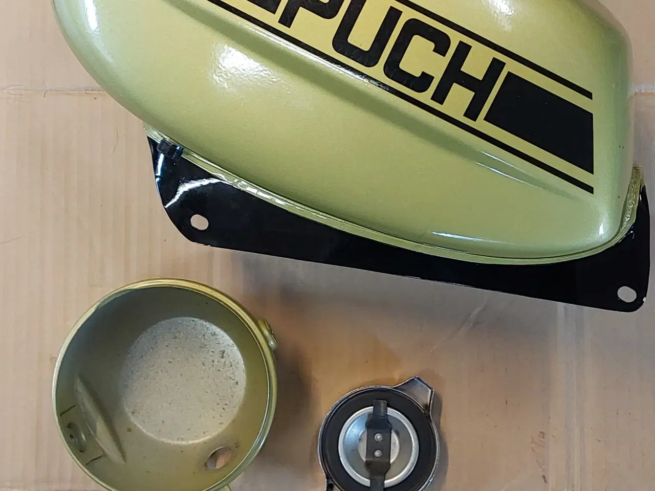 Billede 1 - PUCH VZ50 Flagskib , Tanksæt