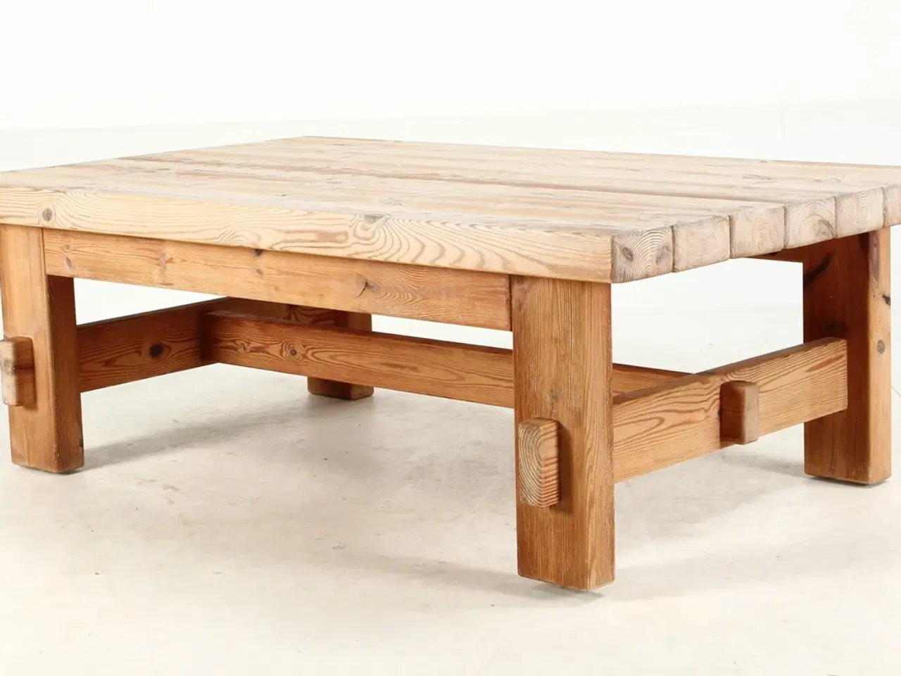 Billede 5 - Er massivt sofabord