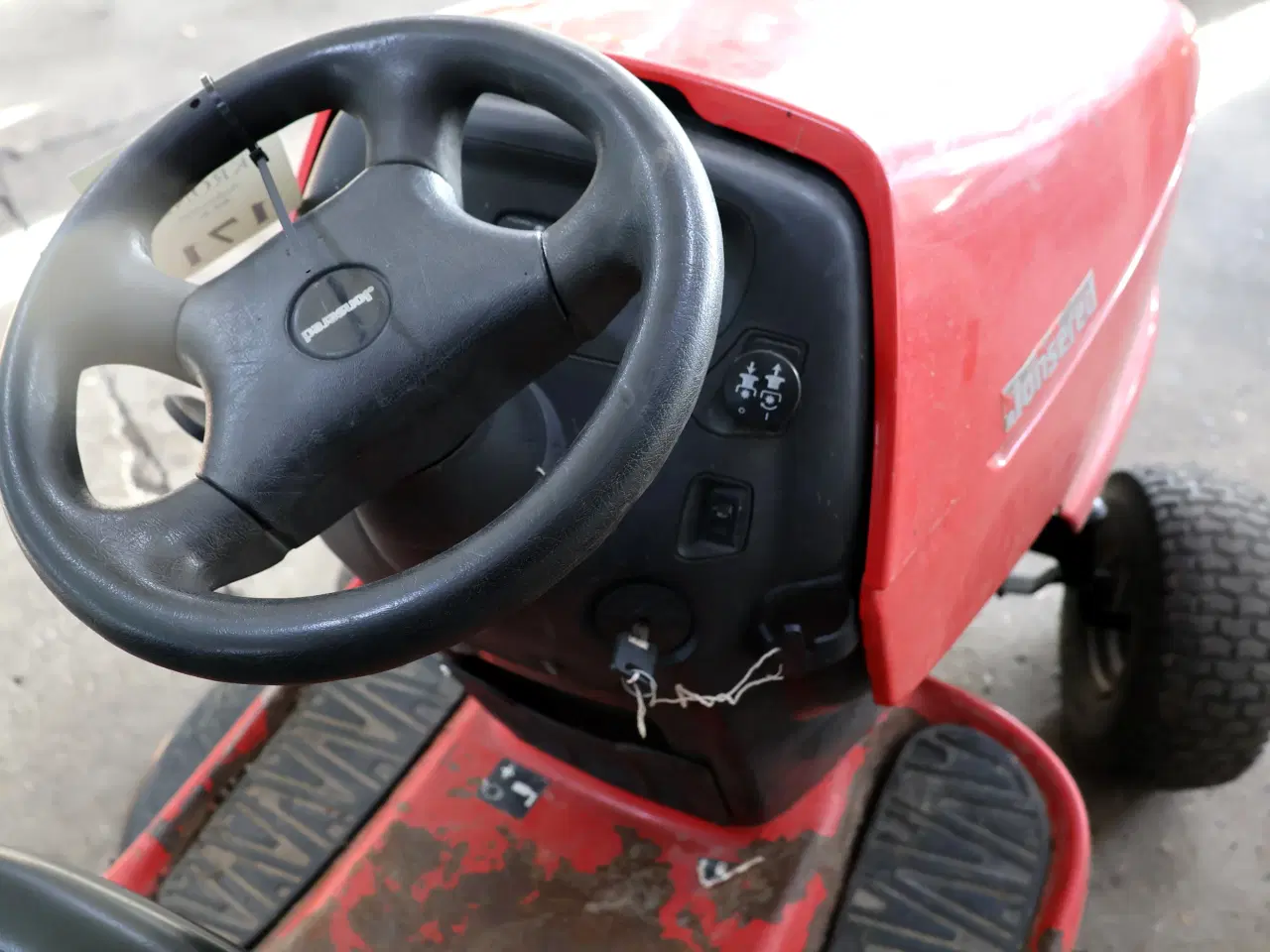 Billede 9 -  Jonsered LT2218A havetraktor