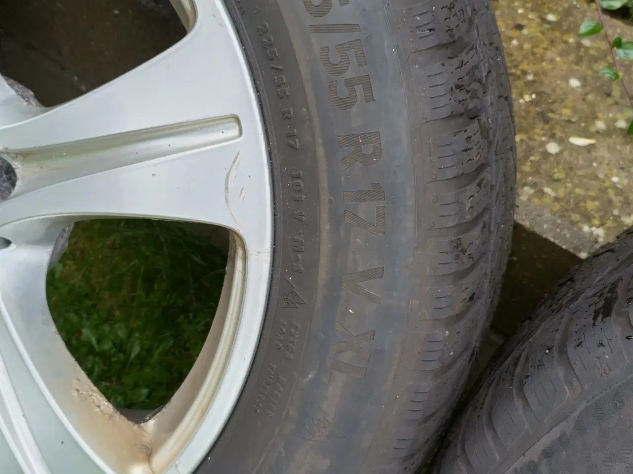 Billede 1 - Vinterdæk. Kørt 1 sæson