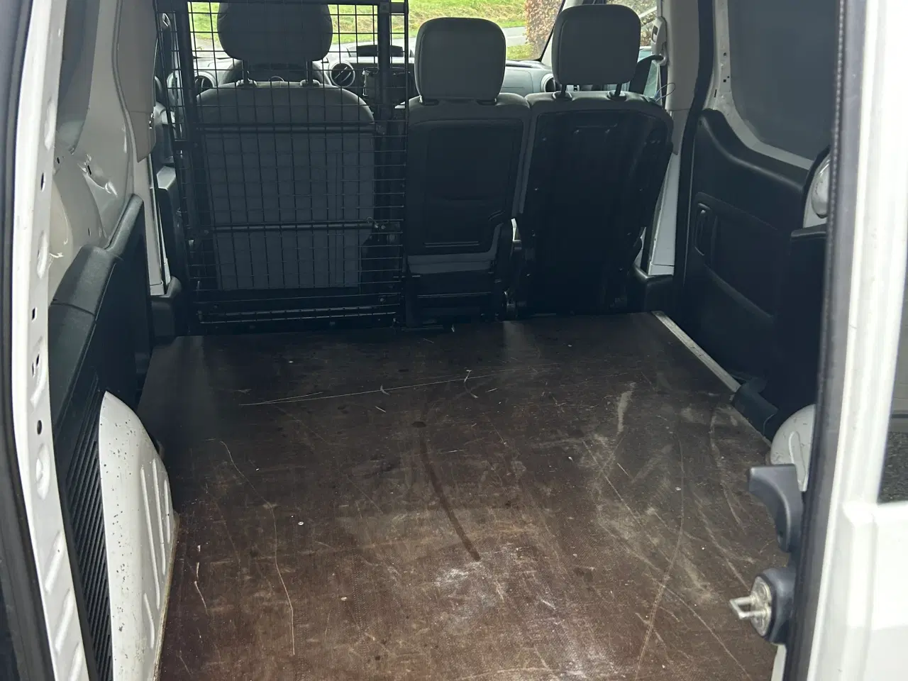 Billede 5 - Nysynet fin varevogn