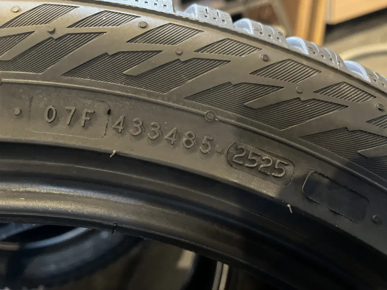 Billede 5 - Nokian Seasonproof 2 helårsdæk 255/45 R19 104Y