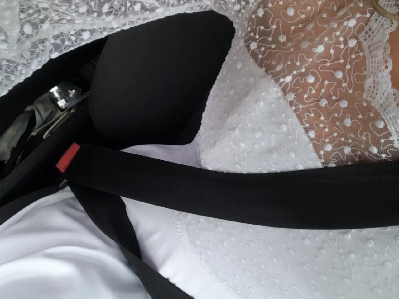 Billede 2 - Smuk Konfirmationskjole 