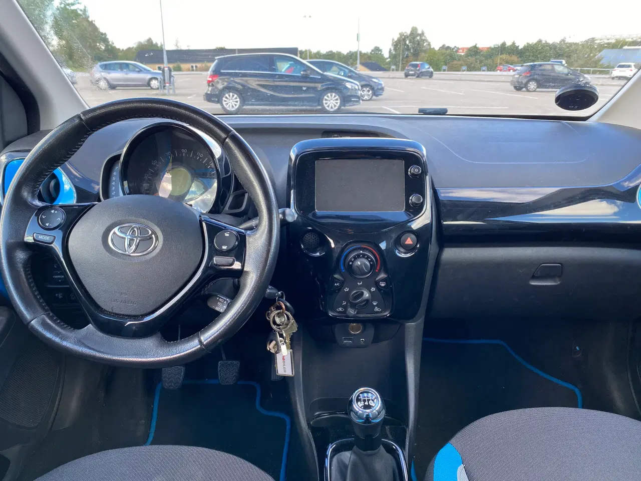 Billede 2 - Toyota Aygo X-Play – 2015 