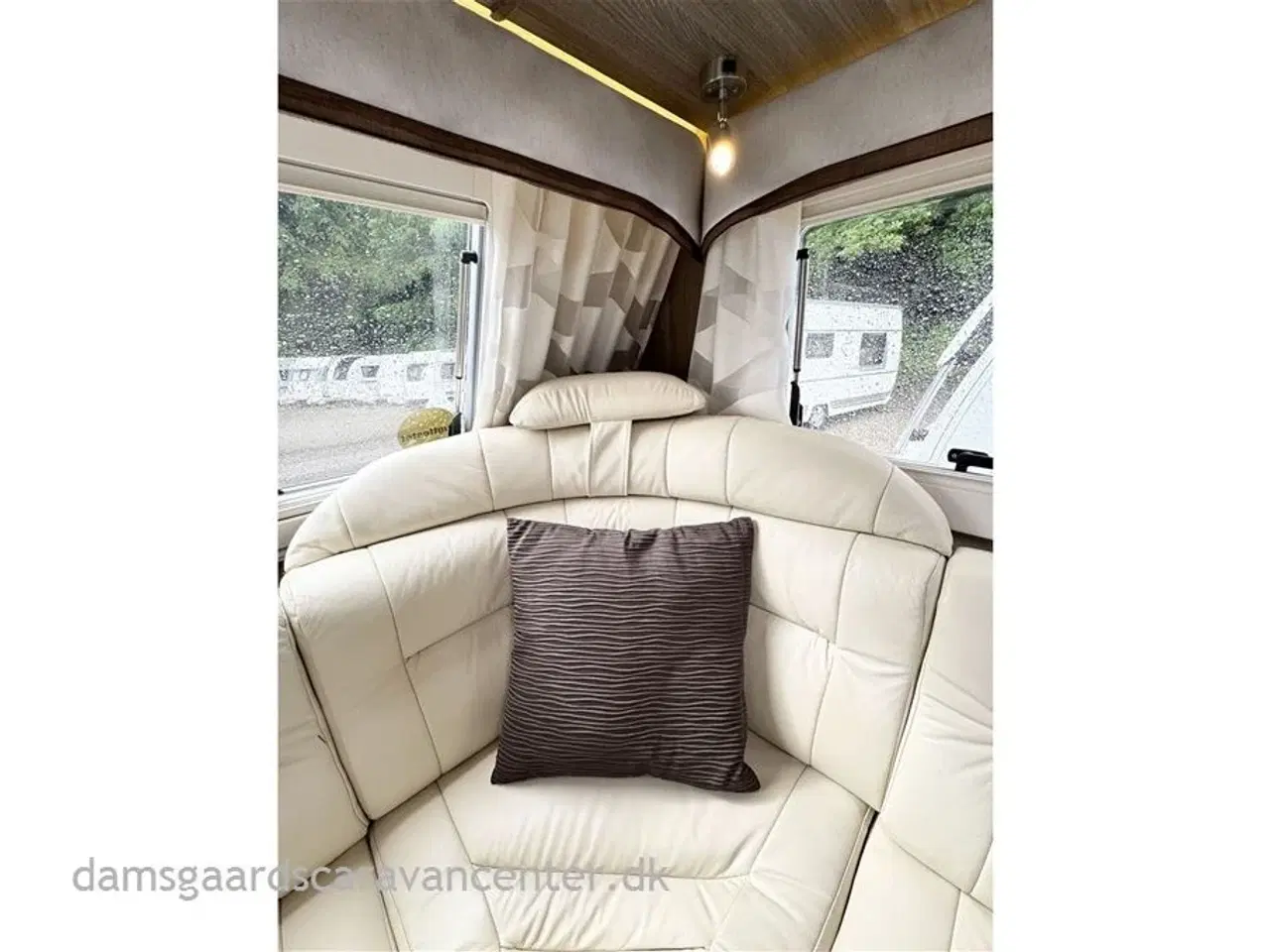 Billede 8 - 2016 - Kabe Royal 520 XL   Fransk seng-Alde-Gulvvarme-Mover-Telt