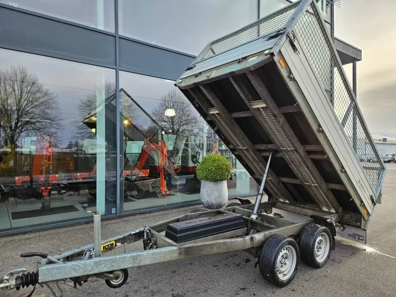 Billede 5 - Saris bagtipper