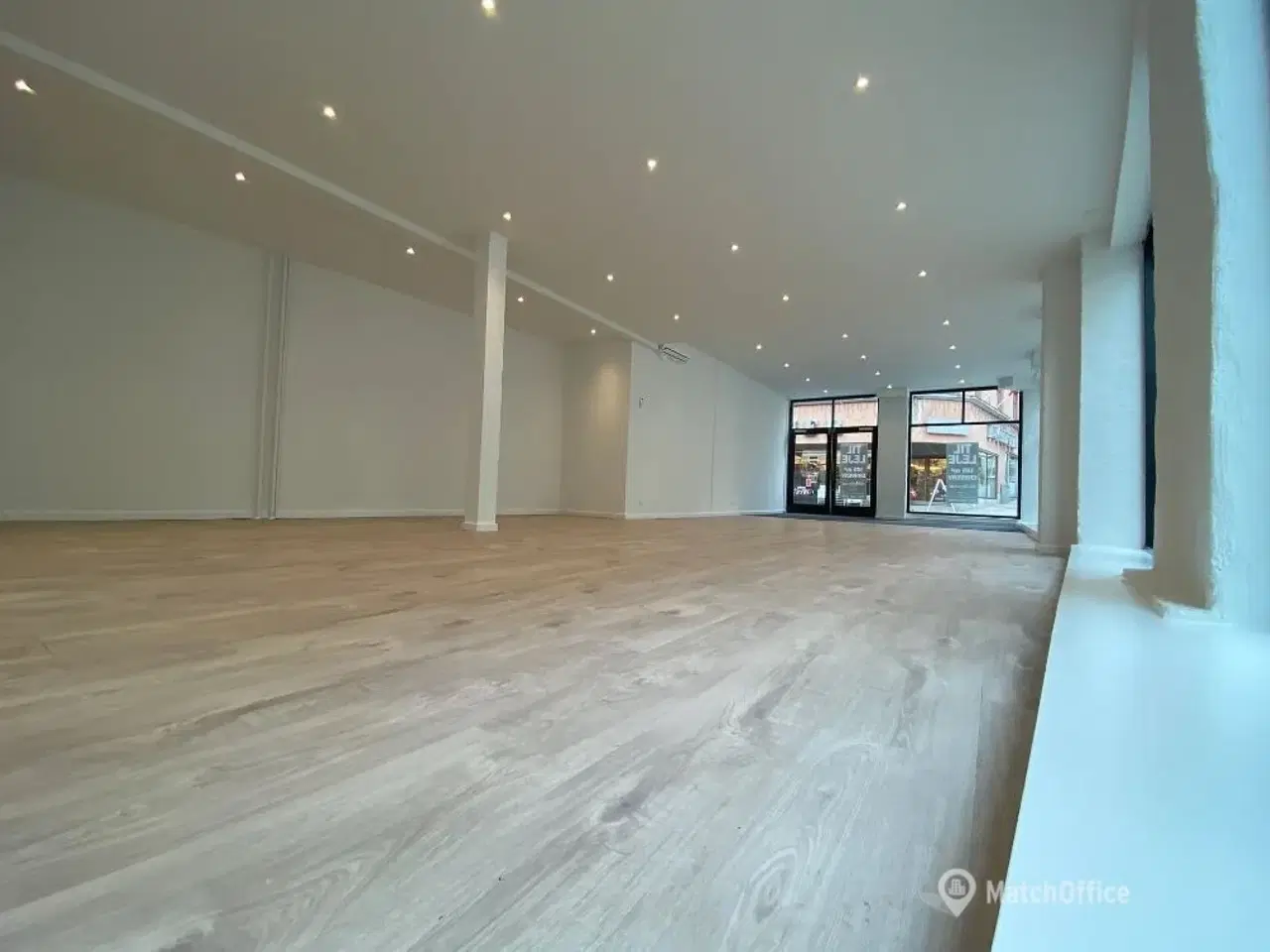 Billede 12 - Stort erhvervslejemål i attraktiv hjørneejendom i Viborg Centrum