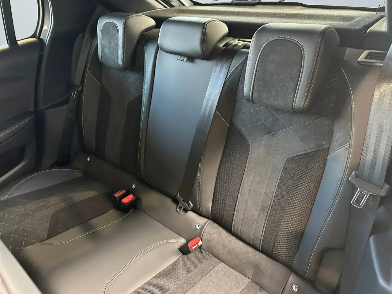 Billede 14 - Peugeot e-208 50 GT Sky