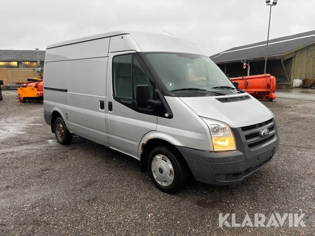 Billede 7 - Varebil Ford Transit 300M med lift