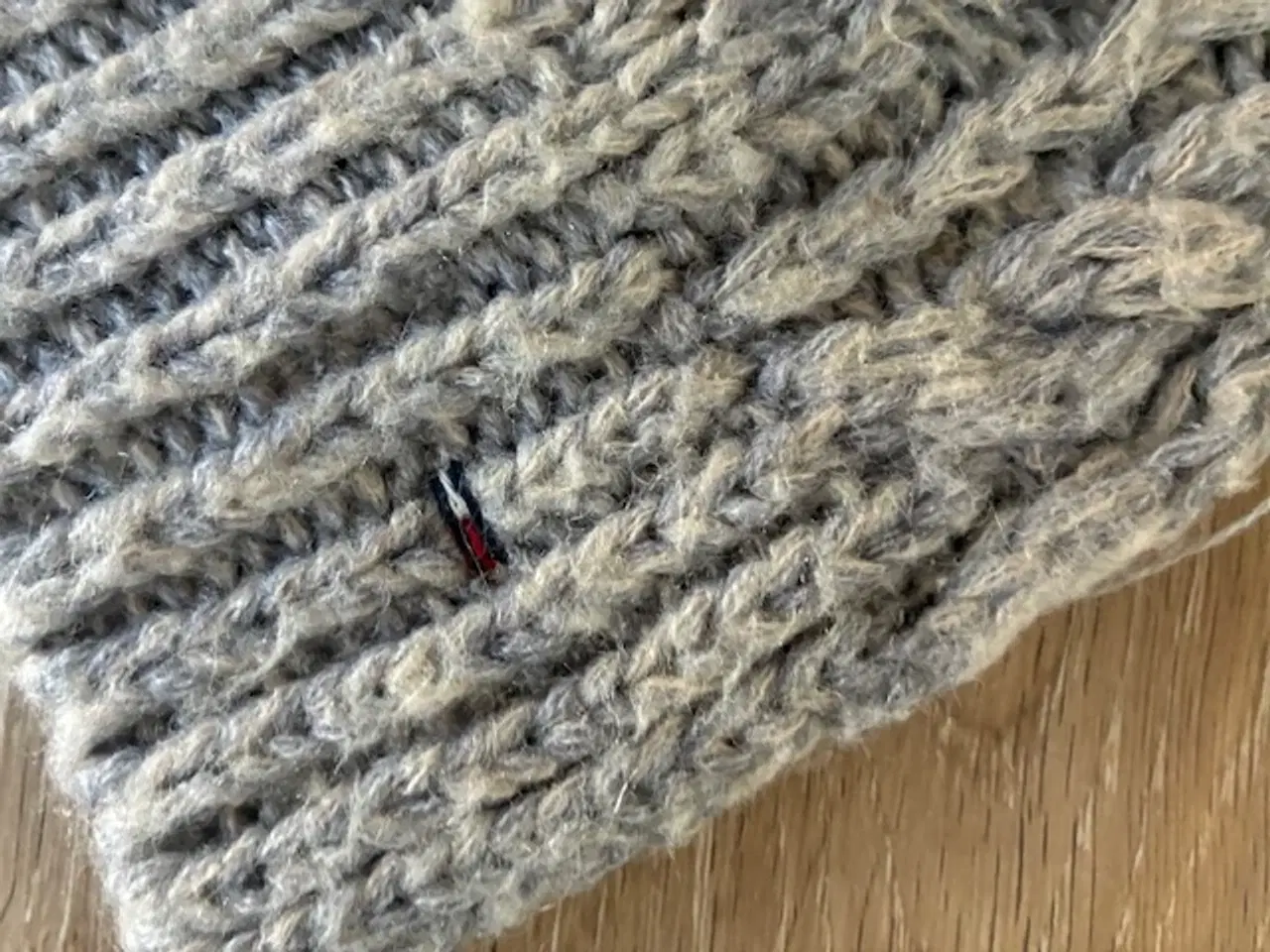 Billede 2 - Halstørklæde Tommy Hilfiger