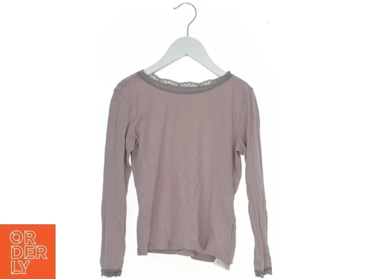 Billede 1 - Langærmet bluse med blondekanter fra Name It (str. 122)