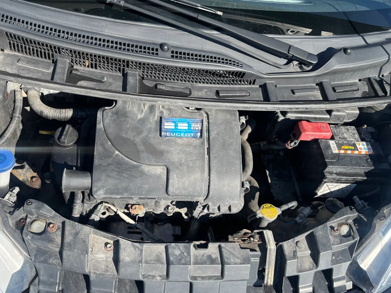 Billede 12 - Sort Peugeot 107 fra 2012