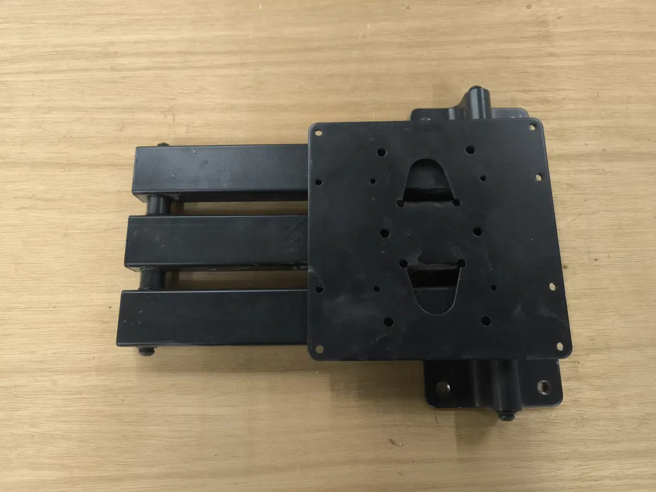 Billede 3 - Kraftig TV vægbeslag