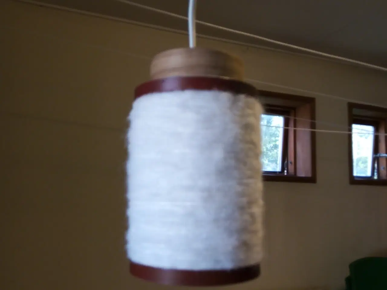 Billede 6 - Lampe i baby alpaca uld, cognac læder, egetræ.