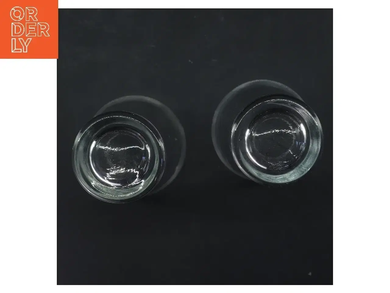 Billede 3 - To smukke høje  glas (str. 2 stk Ø 8,5 cm længde 19 cm)
